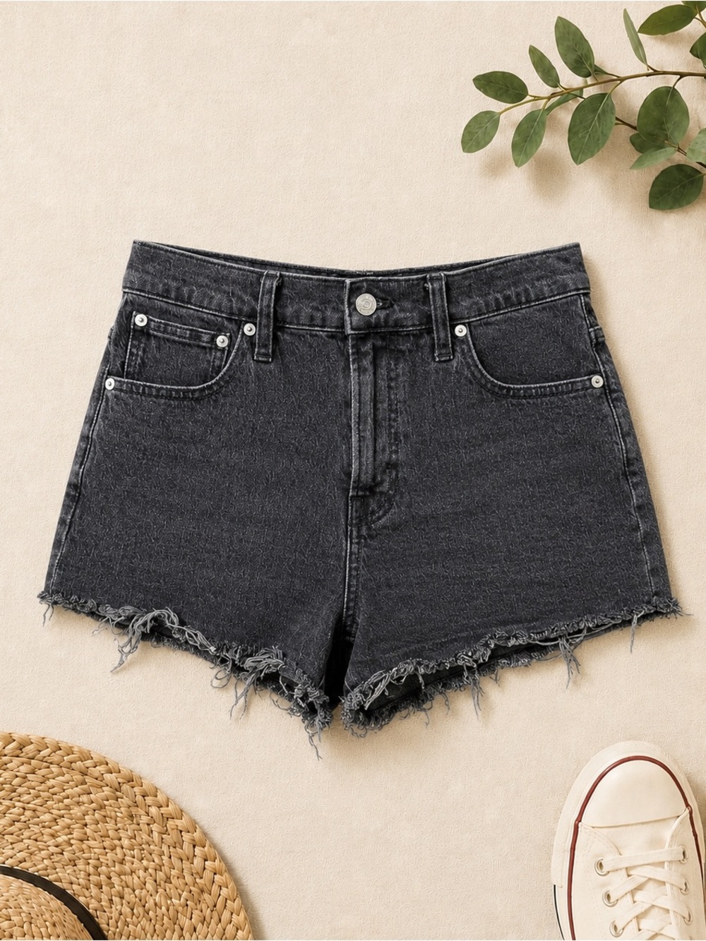 Madewell Perfect Jean Short - Classic High-Rise Frayed - Size 30 - Black